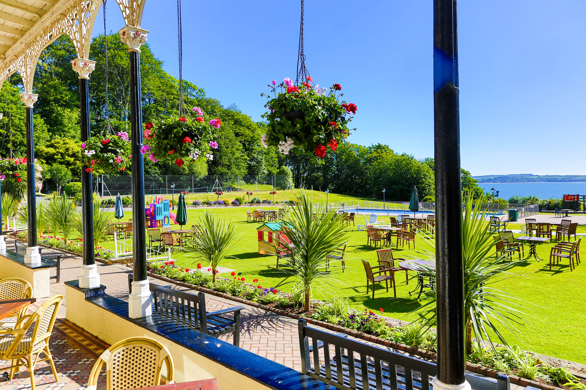 Hotels in Devon l Places to Stay in Devon l Langstone Cliff Hotel