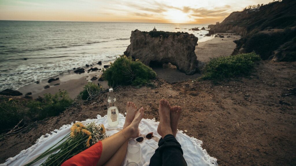 Beach picnic in Devon-min