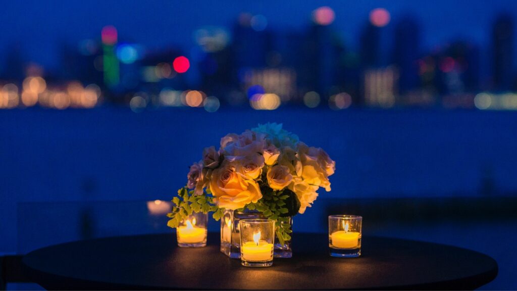 Candlelit dinner in Devon-min